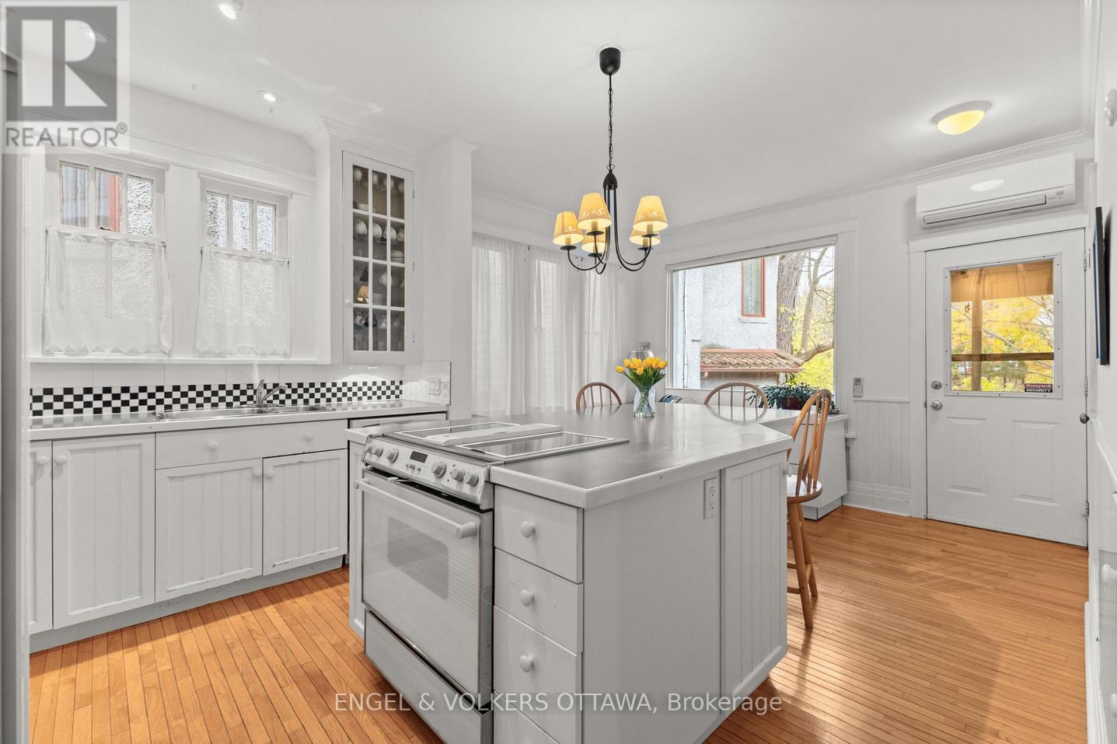 10 Allan Place, Ottawa, Ontario  K1S 3T1 - Photo 10 - X12509092