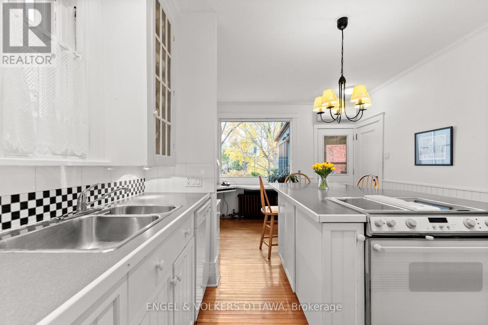 10 Allan Place, Ottawa, Ontario  K1S 3T1 - Photo 12 - X12509092