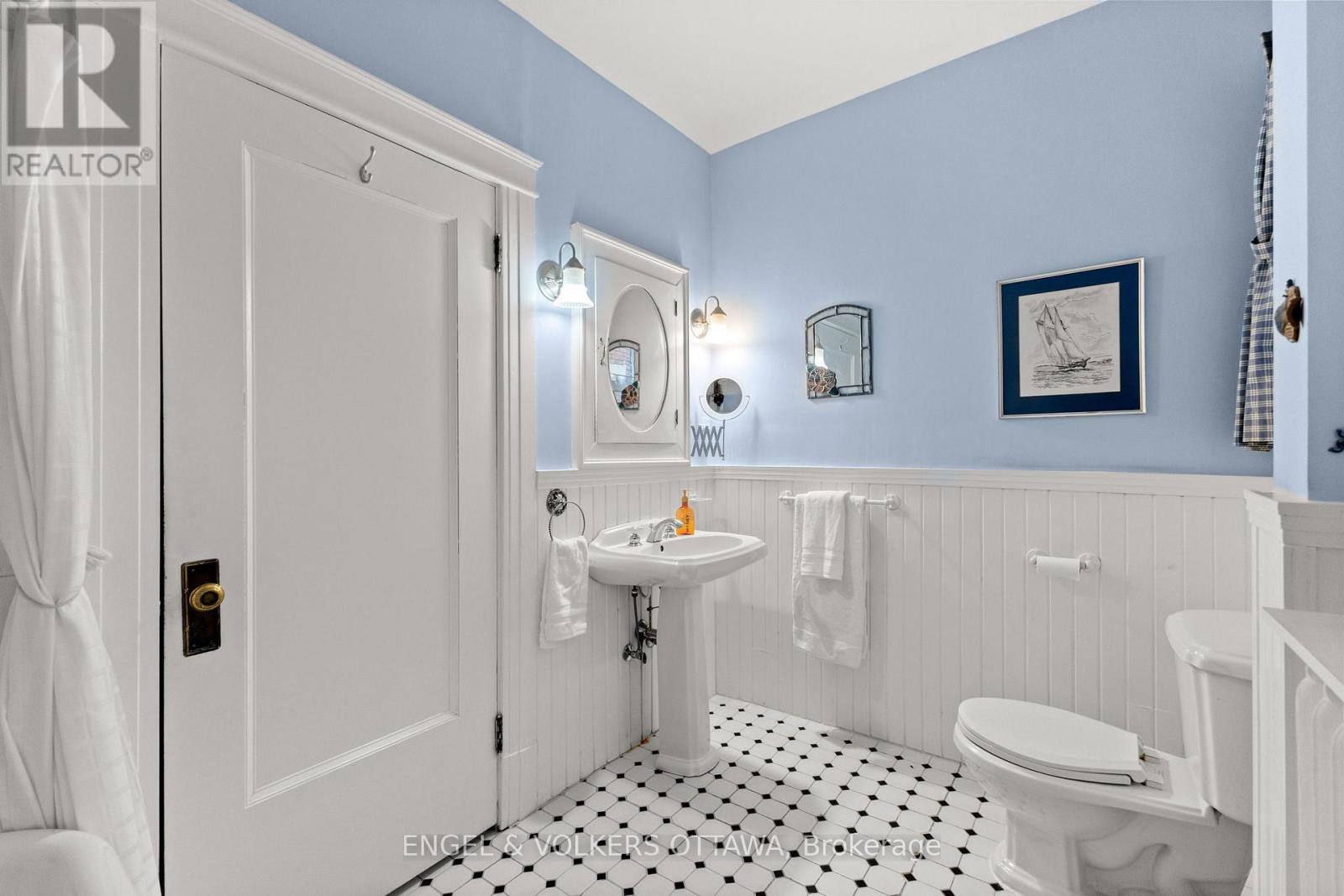 10 Allan Place, Ottawa, Ontario  K1S 3T1 - Photo 19 - X12509092