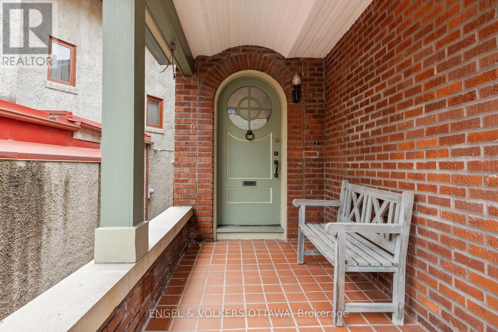 10 Allan Place, Ottawa, Ontario  K1S 3T1 - Photo 3 - X12509092