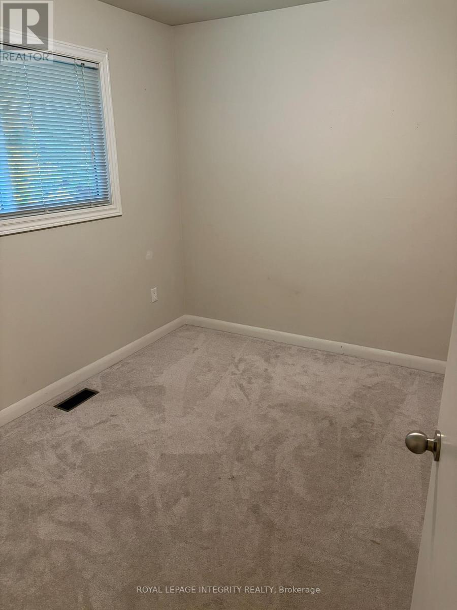 7 Lennox Street, Ottawa, Ontario  K0A 2Z0 - Photo 10 - X12509178