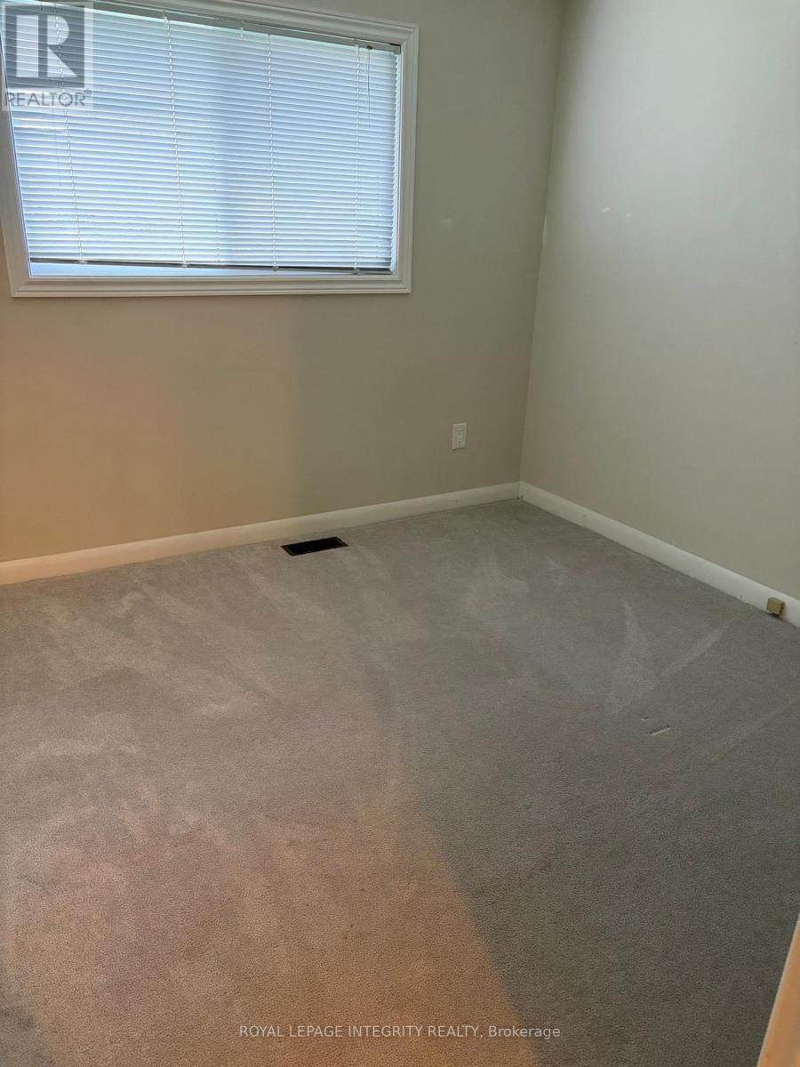 7 Lennox Street, Ottawa, Ontario  K0A 2Z0 - Photo 11 - X12509178