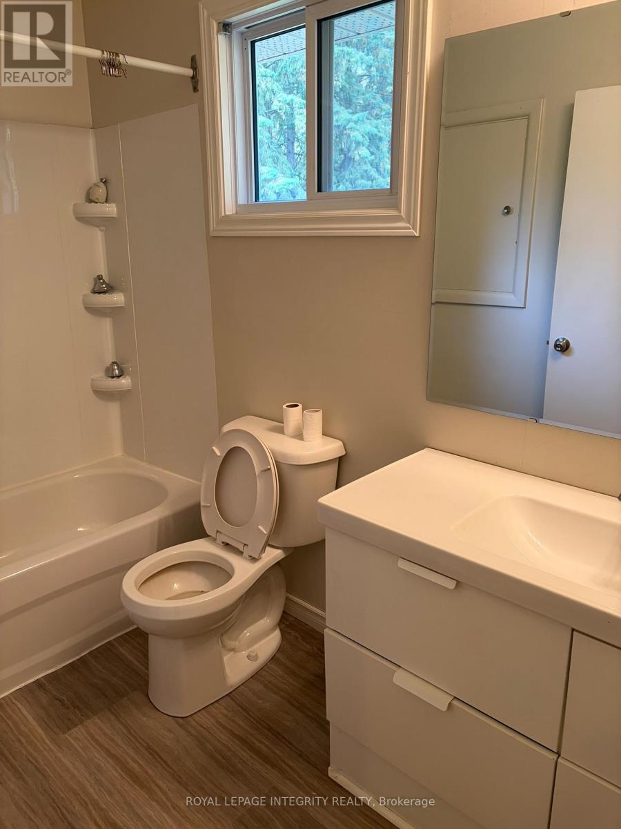 7 Lennox Street, Ottawa, Ontario  K0A 2Z0 - Photo 9 - X12509178