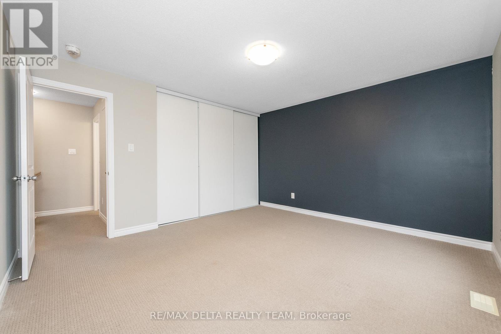 B - 300 Des Tilleuls Private, Ottawa, Ontario  K4A 1B7 - Photo 15 - X12509298