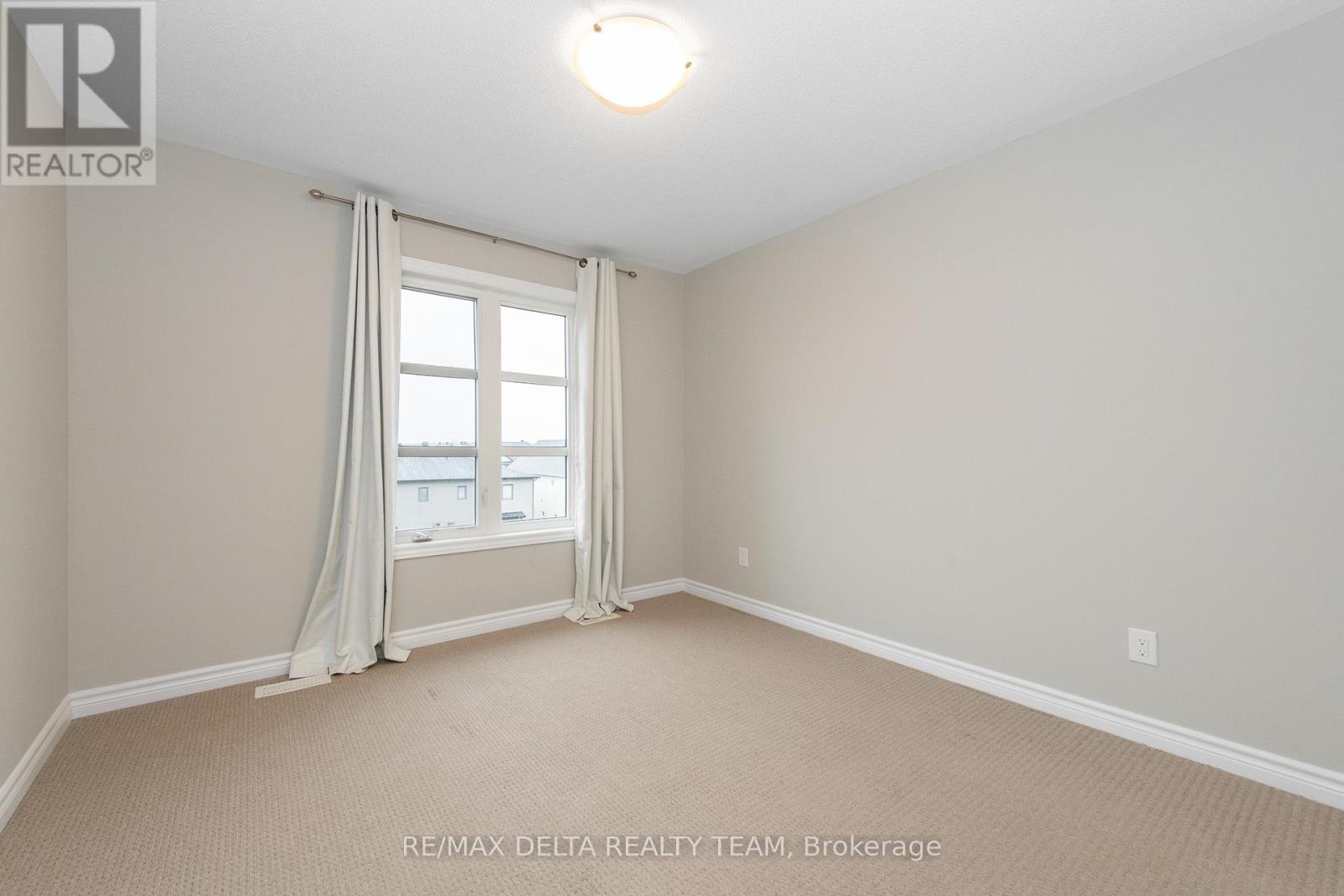 B - 300 Des Tilleuls Private, Ottawa, Ontario  K4A 1B7 - Photo 19 - X12509298