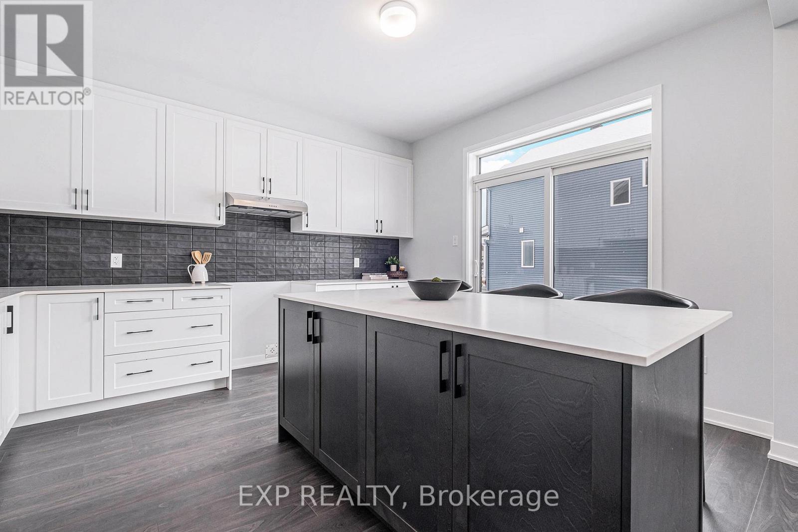 1023 De Pencier Drive, North Grenville, Ontario  K2S 0P9 - Photo 8 - X12509394