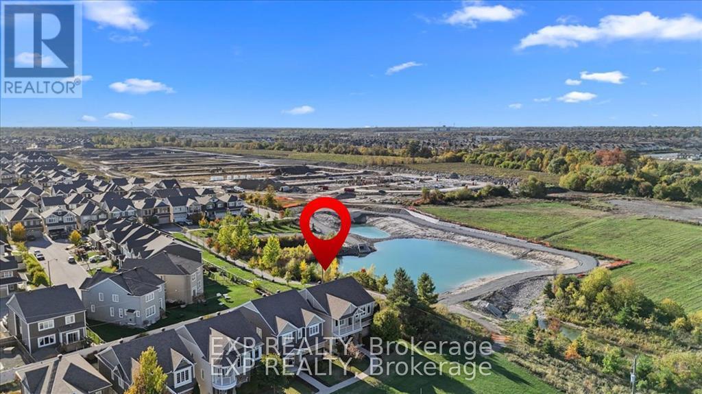 2490 Half Moon Bay Road, Ottawa, Ontario  K2J 4H7 - Photo 3 - X12509404