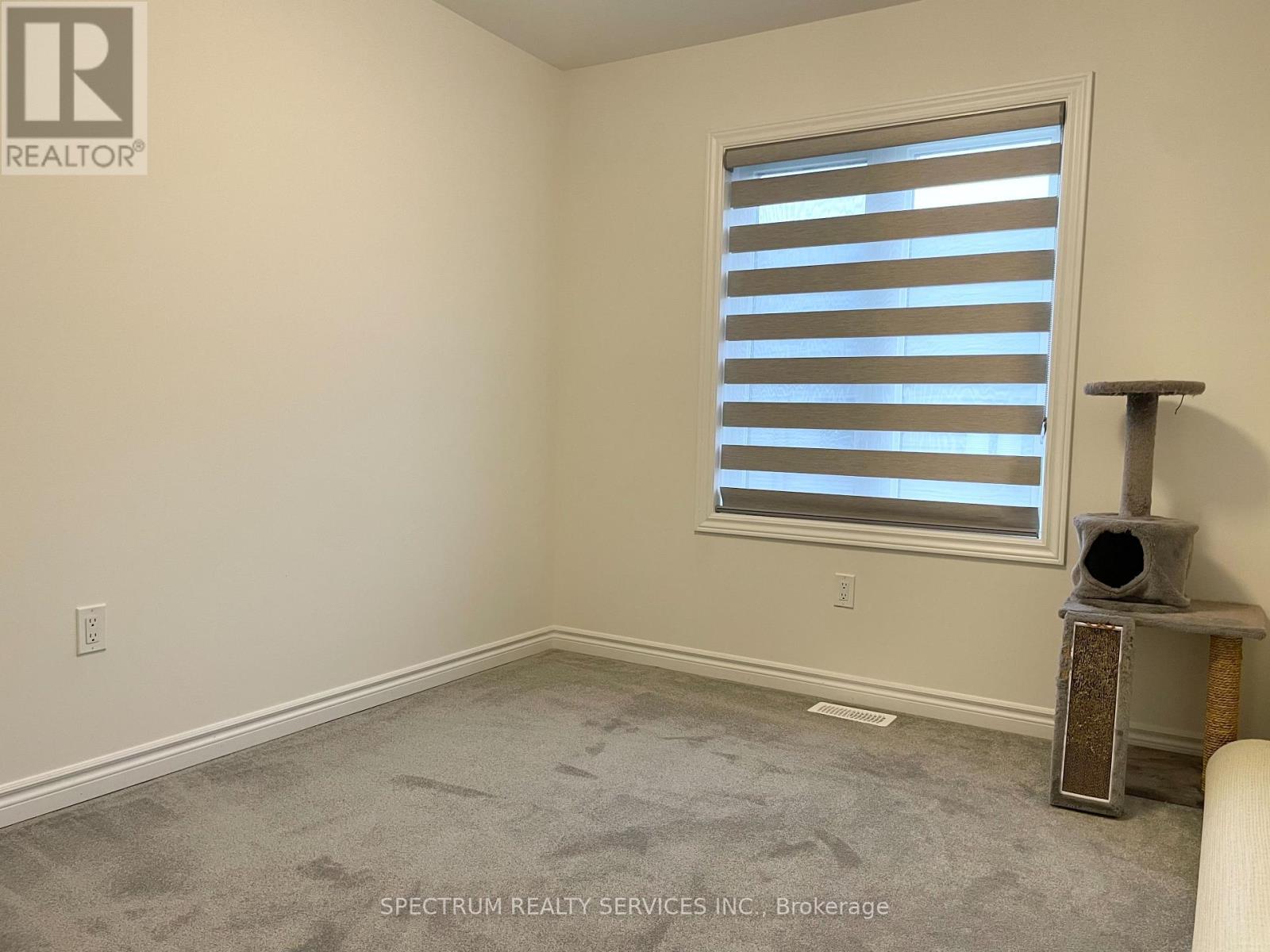 5 Poole Street, Brantford, Ontario  N3V 0B2 - Photo 14 - X12502672