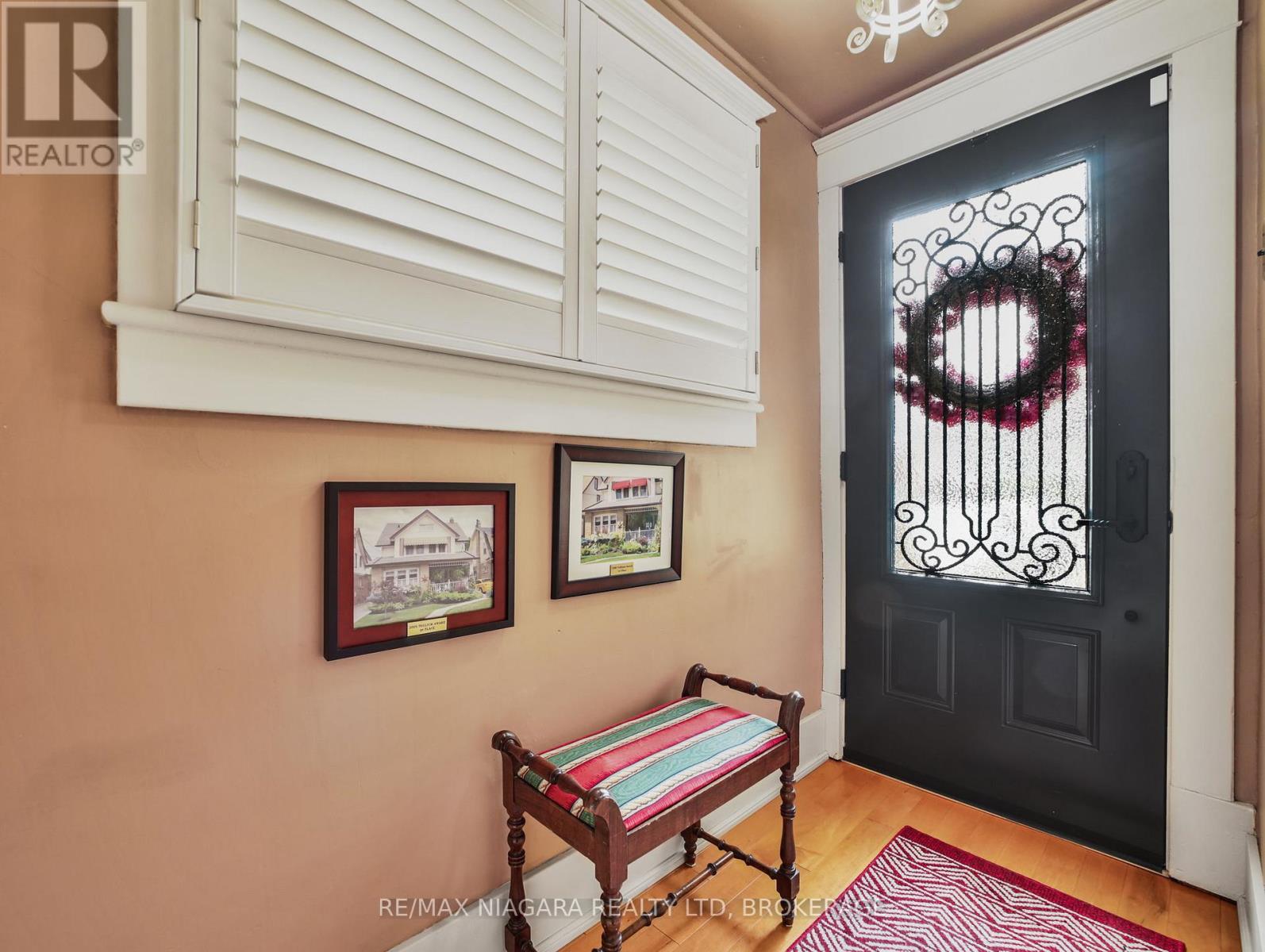 5079 Armoury Street, Niagara Falls, Ontario L2E 1T3 - Photo 3 - X12509164