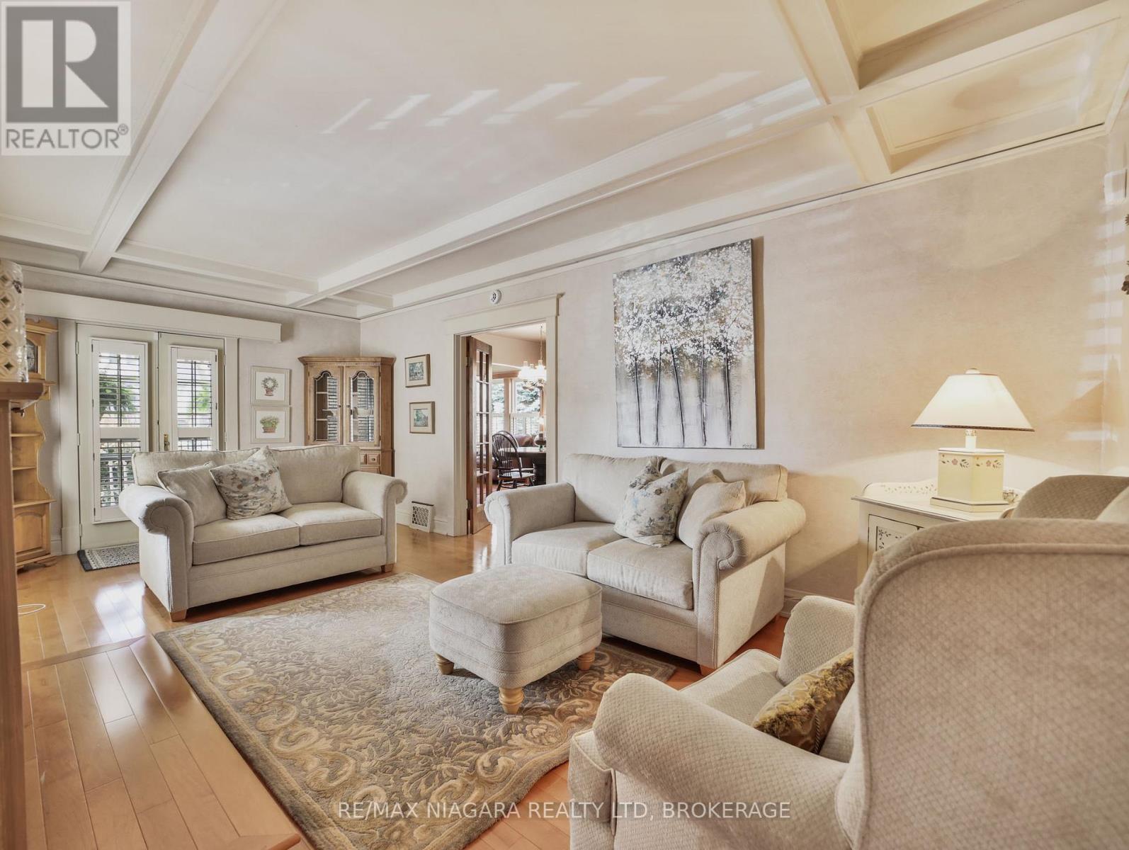 5079 Armoury Street, Niagara Falls, Ontario L2E 1T3 - Photo 5 - X12509164