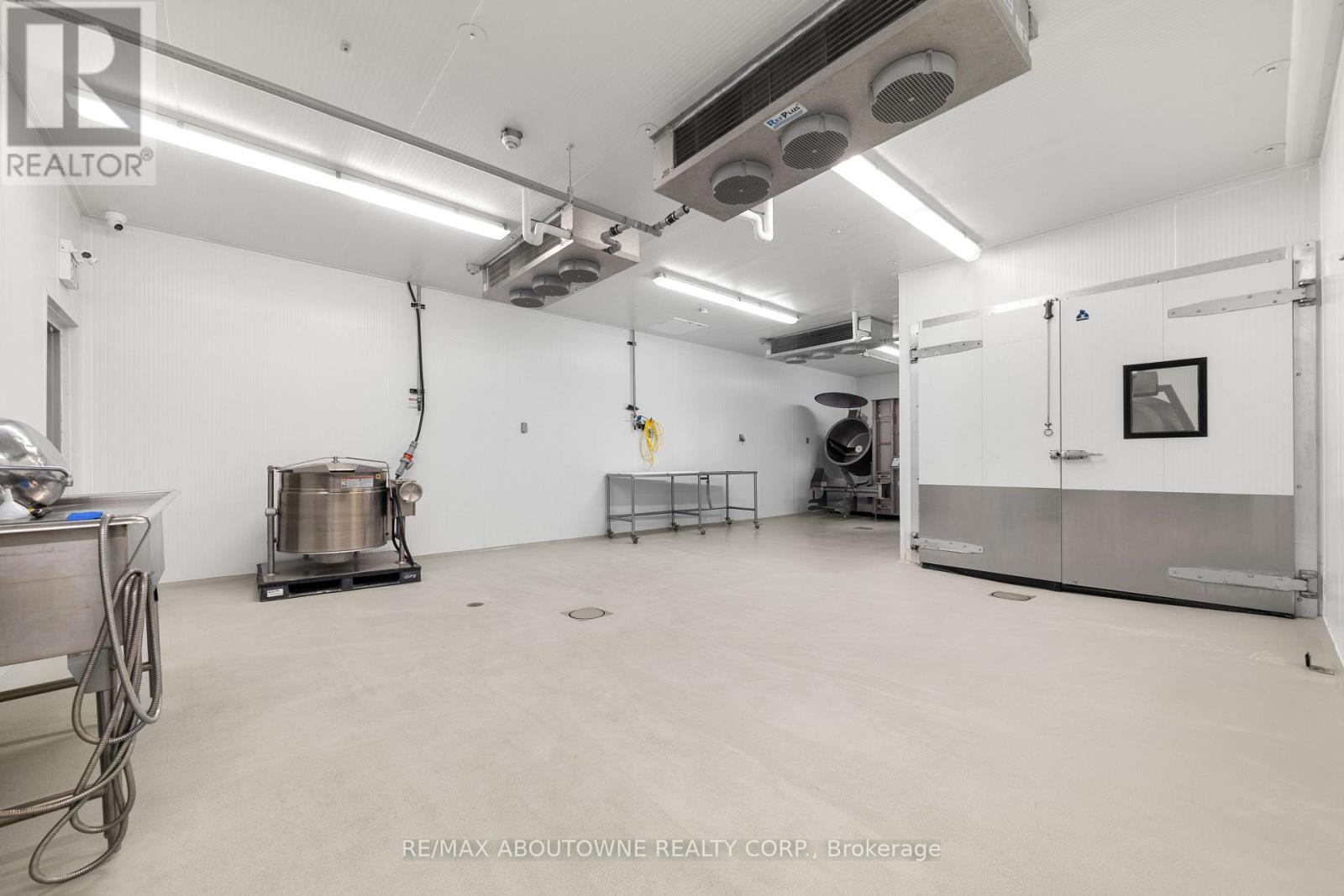 842 Hamilton Road, Quinte West, Ontario  K8N 4Z5 - Photo 34 - X12508962