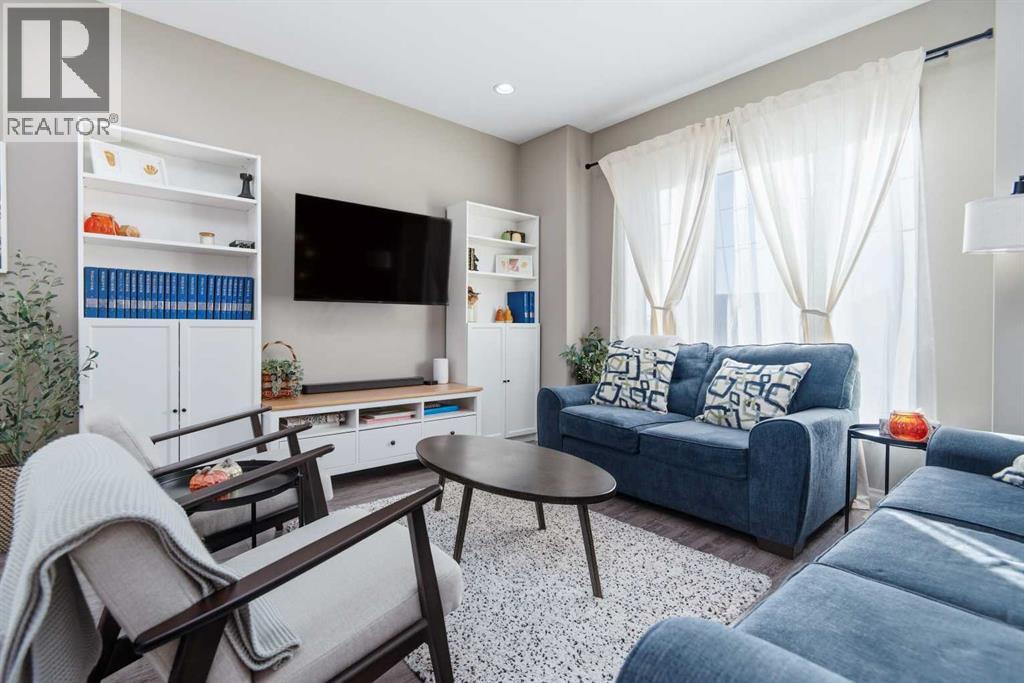 53 Adina Close, Blackfalds, Alberta  T4M 0J4 - Photo 3 - A2267865