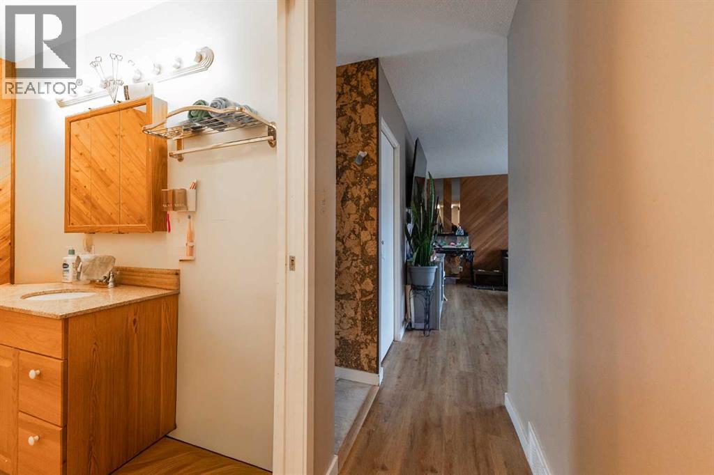 138 Greenview Close N, Lethbridge, Alberta  T1H 4K8 - Photo 15 - A2267988