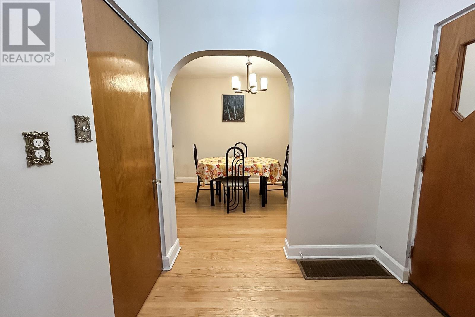 449 Wellington St, Sault Ste. Marie, Ontario P6A 2M1 - Photo 27 - SM252898