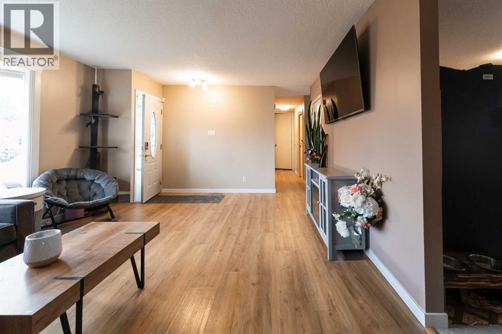 138 Greenview Close N, Lethbridge, Alberta  T1H 4K8 - Photo 7 - A2267988