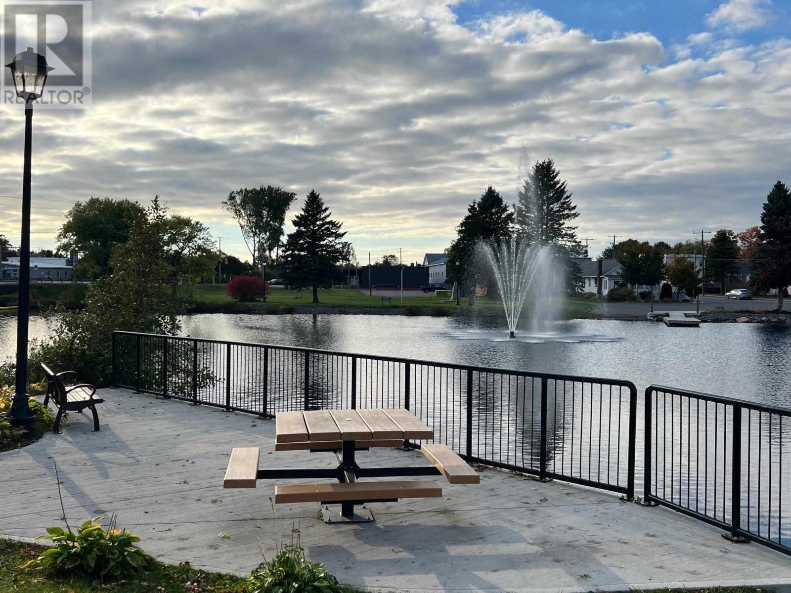 19 Woodward Ave, Blind River, Ontario P0R 1B0 - Photo 3 - SM253008