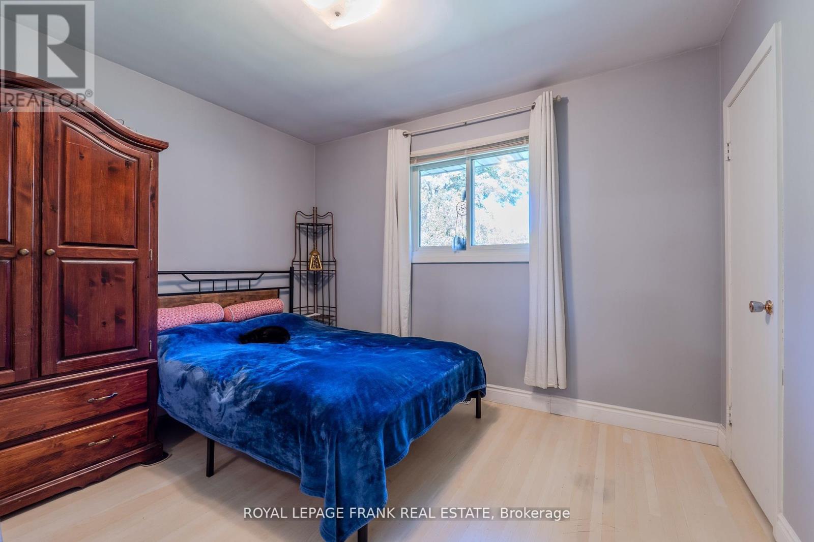 32 Melbourne Street E, Kawartha Lakes (Lindsay), Ontario  K9V 1X7 - Photo 20 - X12509228