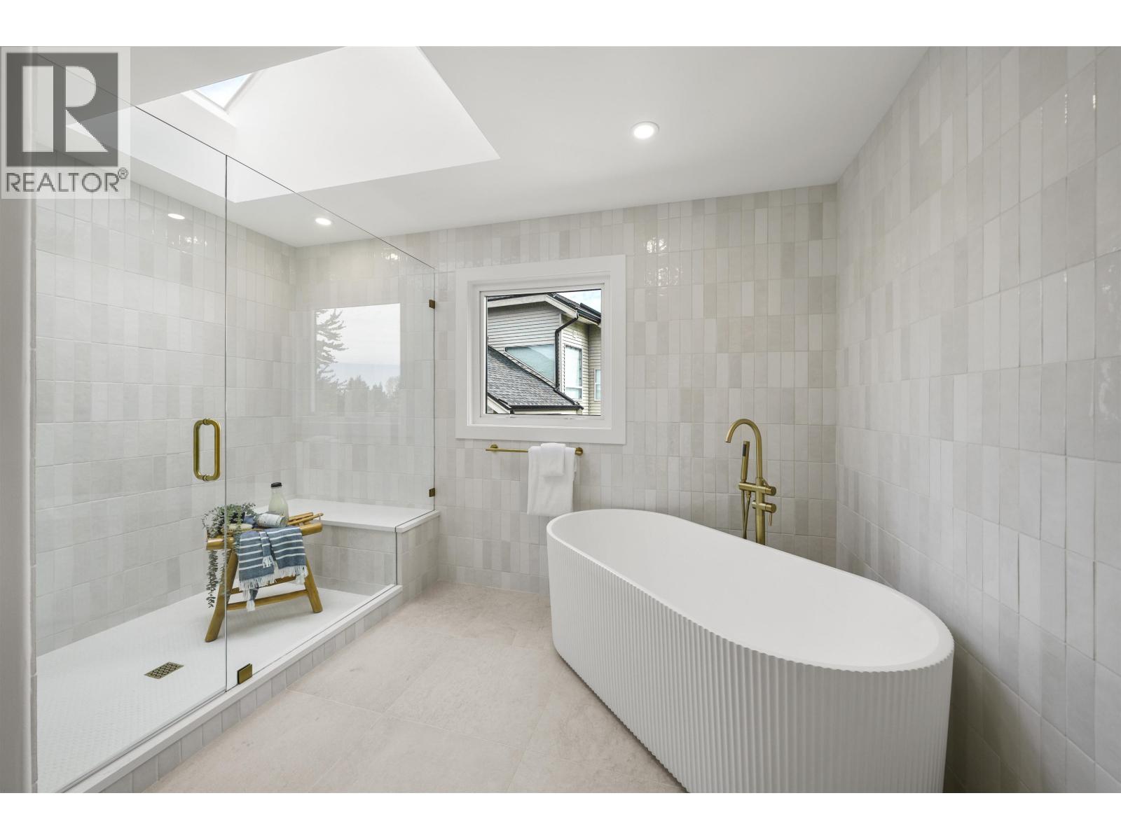 1 Cedarwood Court, Port Moody, British Columbia  V3H 4W2 - Photo 23 - R3064052