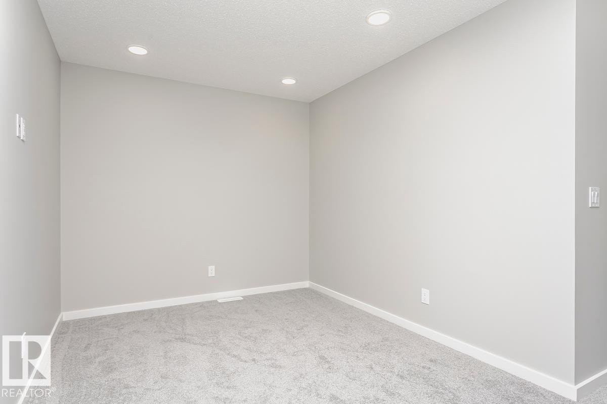 4303 Kinglet Dr Nw, Edmonton, Alberta  T5S 2C2 - Photo 8 - E4464693
