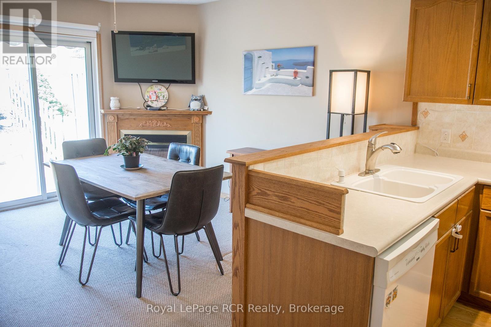 872 9th A East Avenue, Owen Sound, Ontario N4K 6Y6 - Photo 9 - X12332269