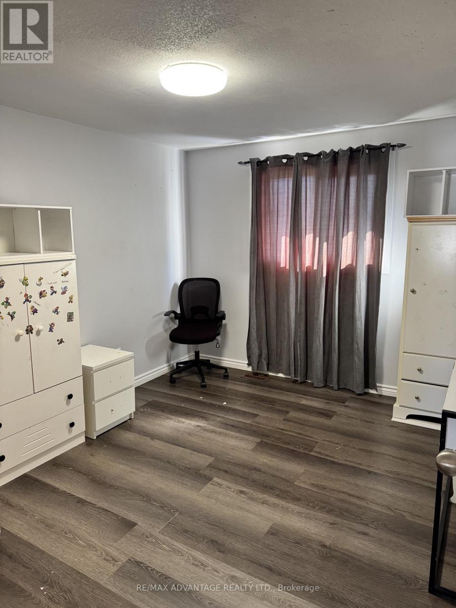 71 - 1318 Highbury Avenue N, London East, Ontario  N5Y 5E5 - Photo 5 - X12492928