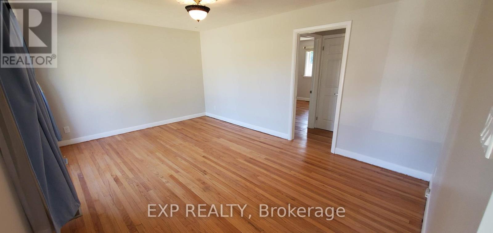 113 Ridgefield Crescent, Ottawa, Ontario  K2H 6T4 - Photo 12 - X12332293