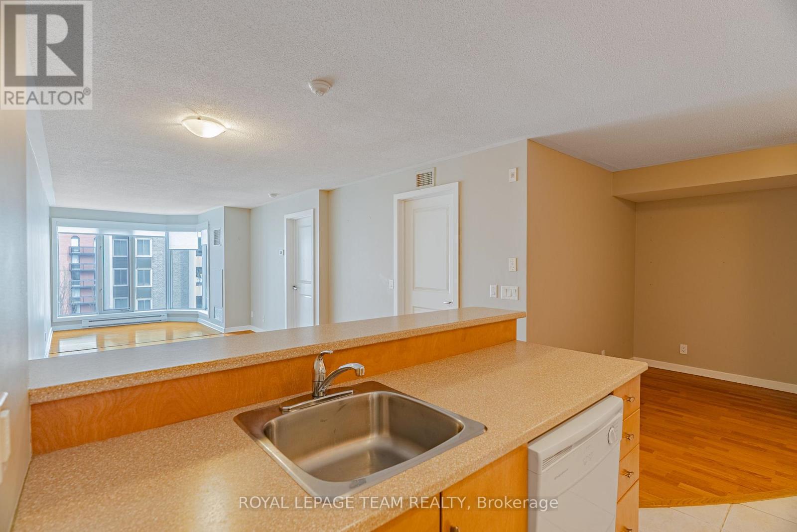 804 - 138 Somerset Street W, Ottawa, Ontario  K2P 0A3 - Photo 13 - X12444183