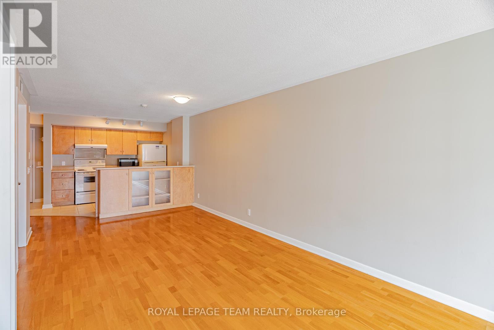 804 - 138 Somerset Street W, Ottawa, Ontario  K2P 0A3 - Photo 19 - X12444183