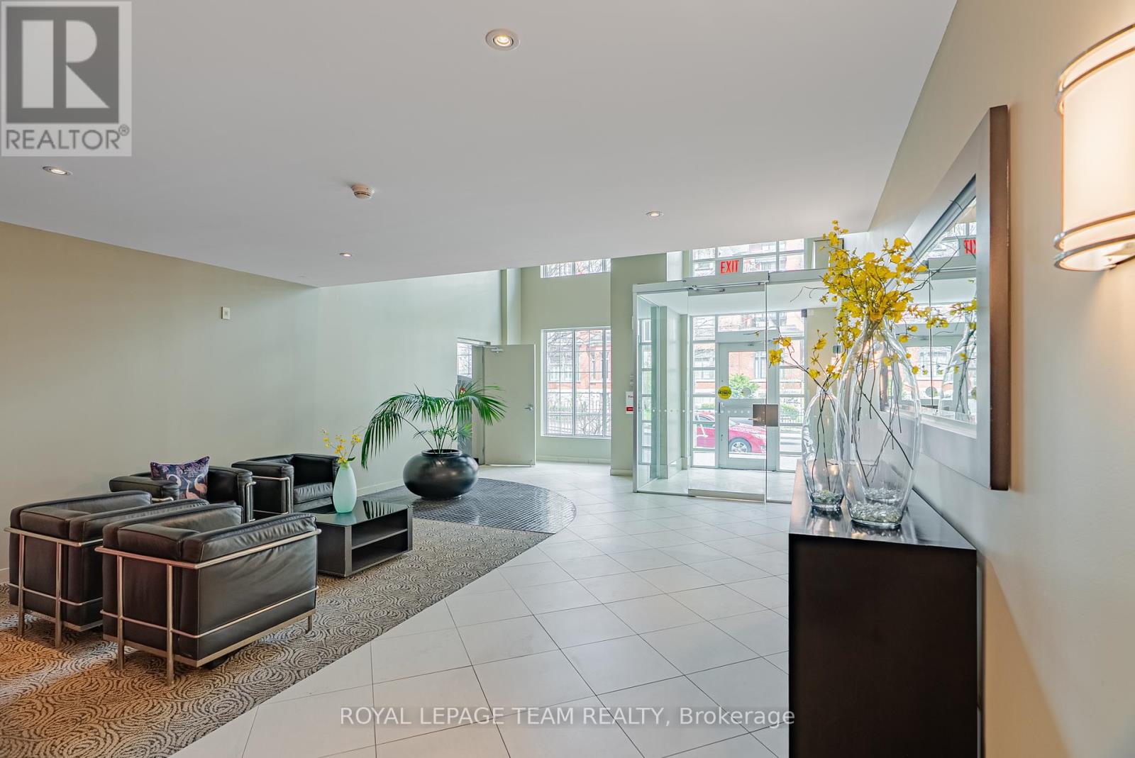 804 - 138 Somerset Street W, Ottawa, Ontario  K2P 0A3 - Photo 33 - X12444183