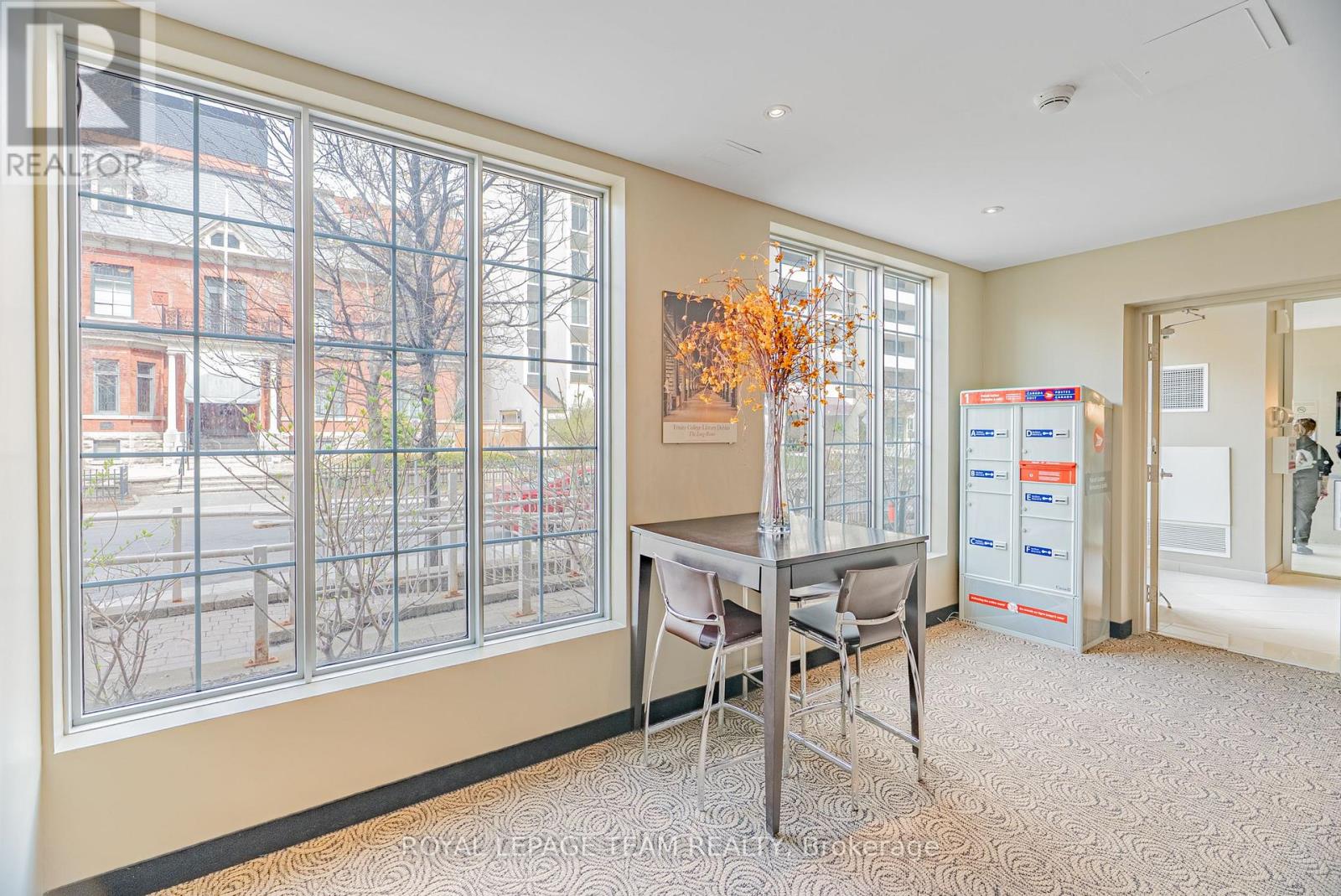 804 - 138 Somerset Street W, Ottawa, Ontario  K2P 0A3 - Photo 37 - X12444183