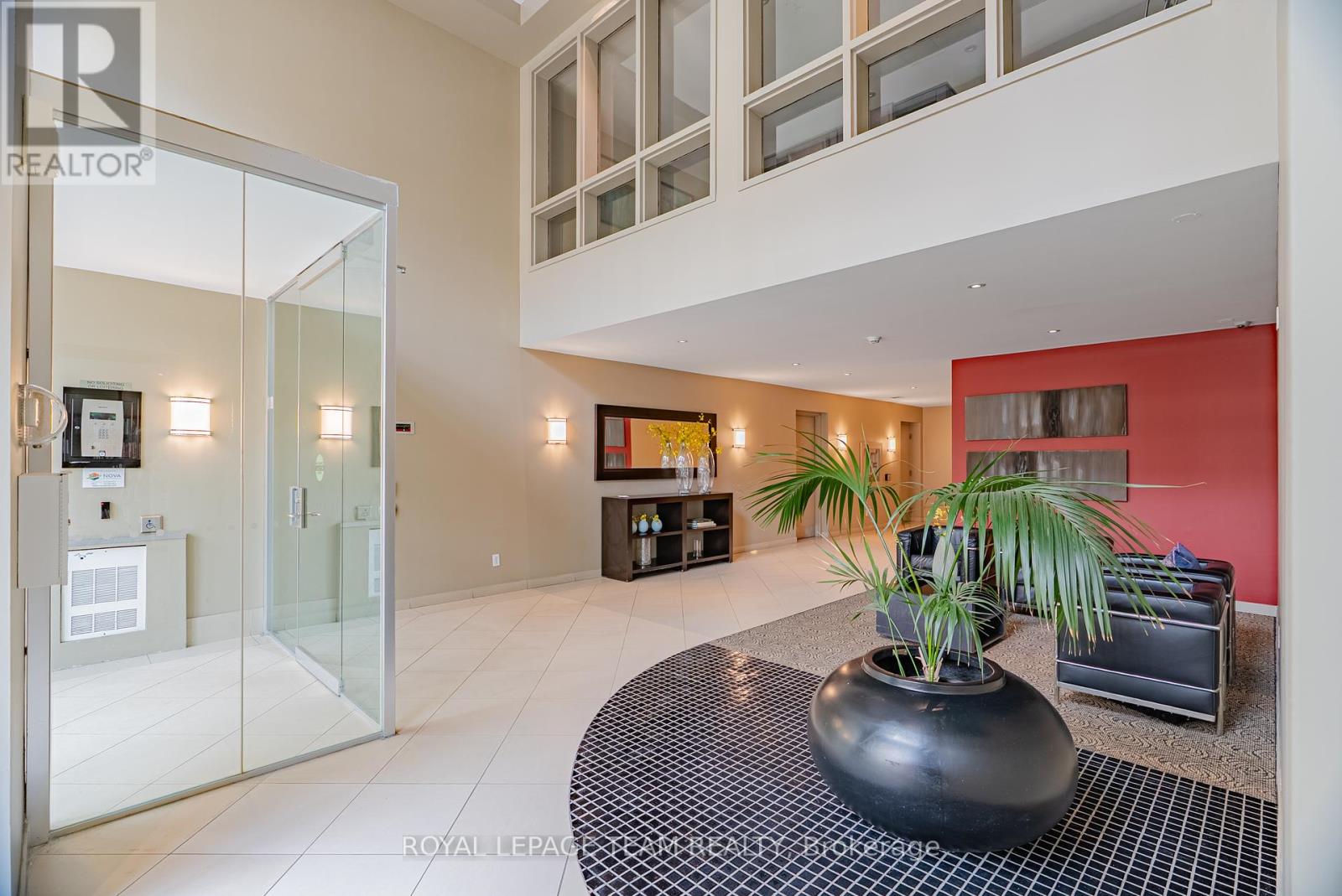 804 - 138 Somerset Street W, Ottawa, Ontario  K2P 0A3 - Photo 34 - X12444183