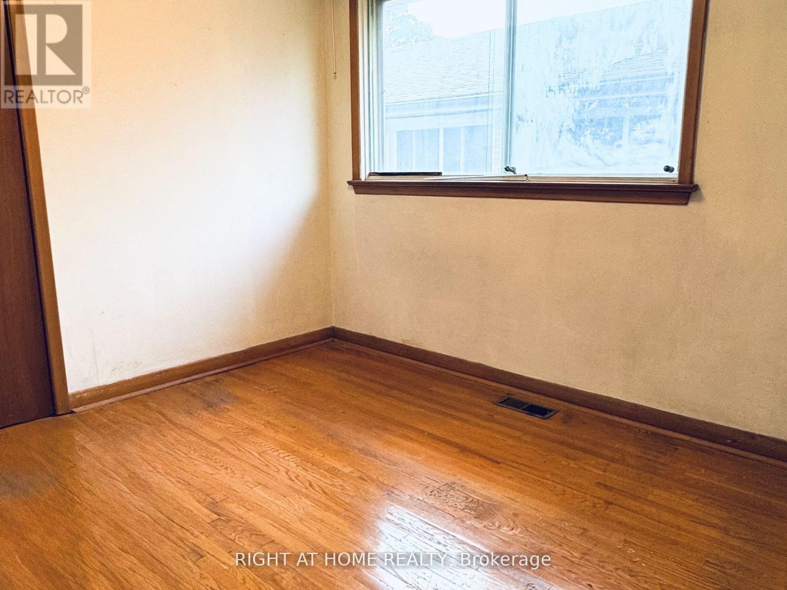 87 Fenelon Drive, Toronto, Ontario  M3A 3K4 - Photo 11 - C12509154