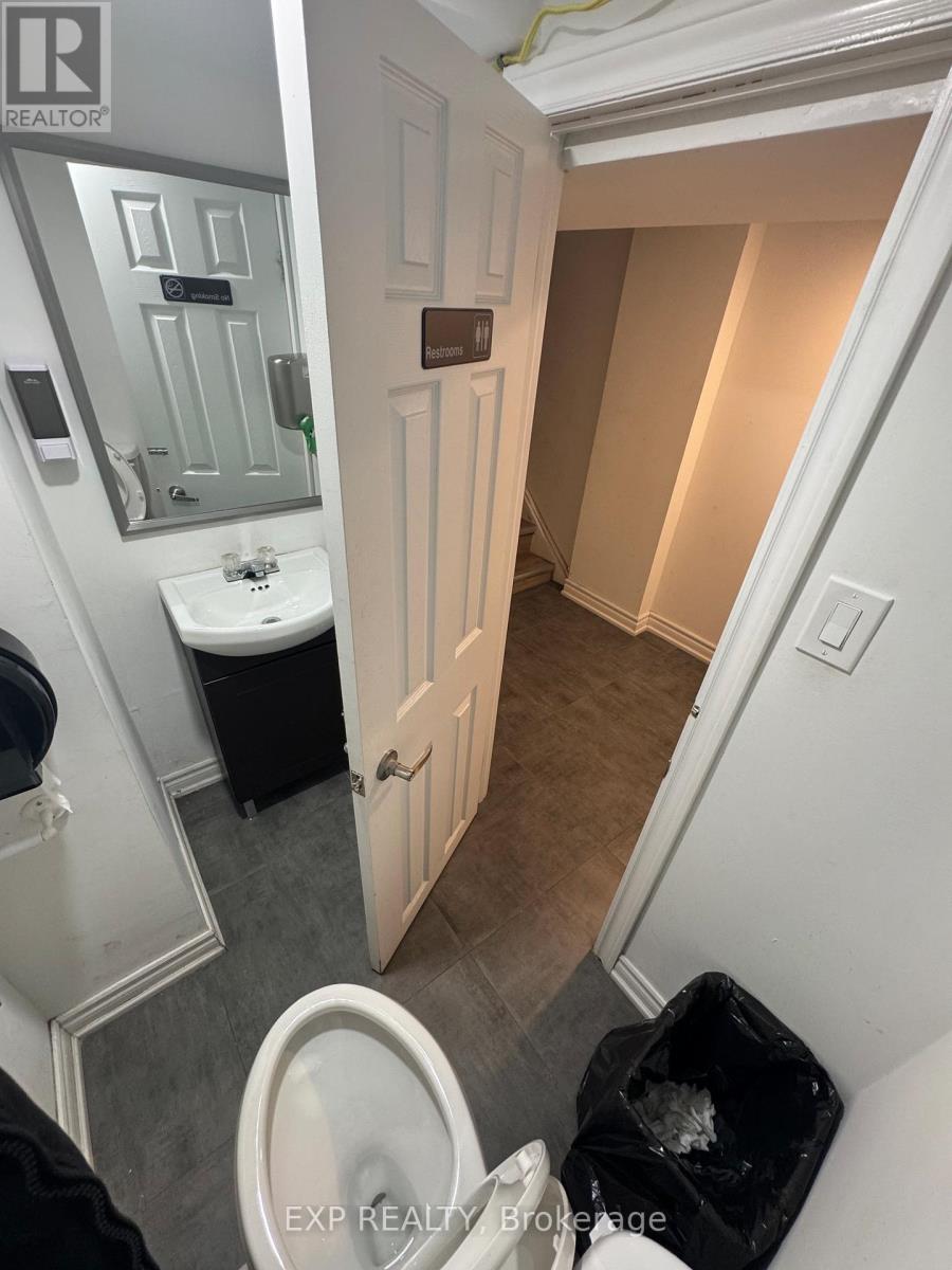 287 College Street, Toronto, Ontario  M5T 1S2 - Photo 10 - C12509226