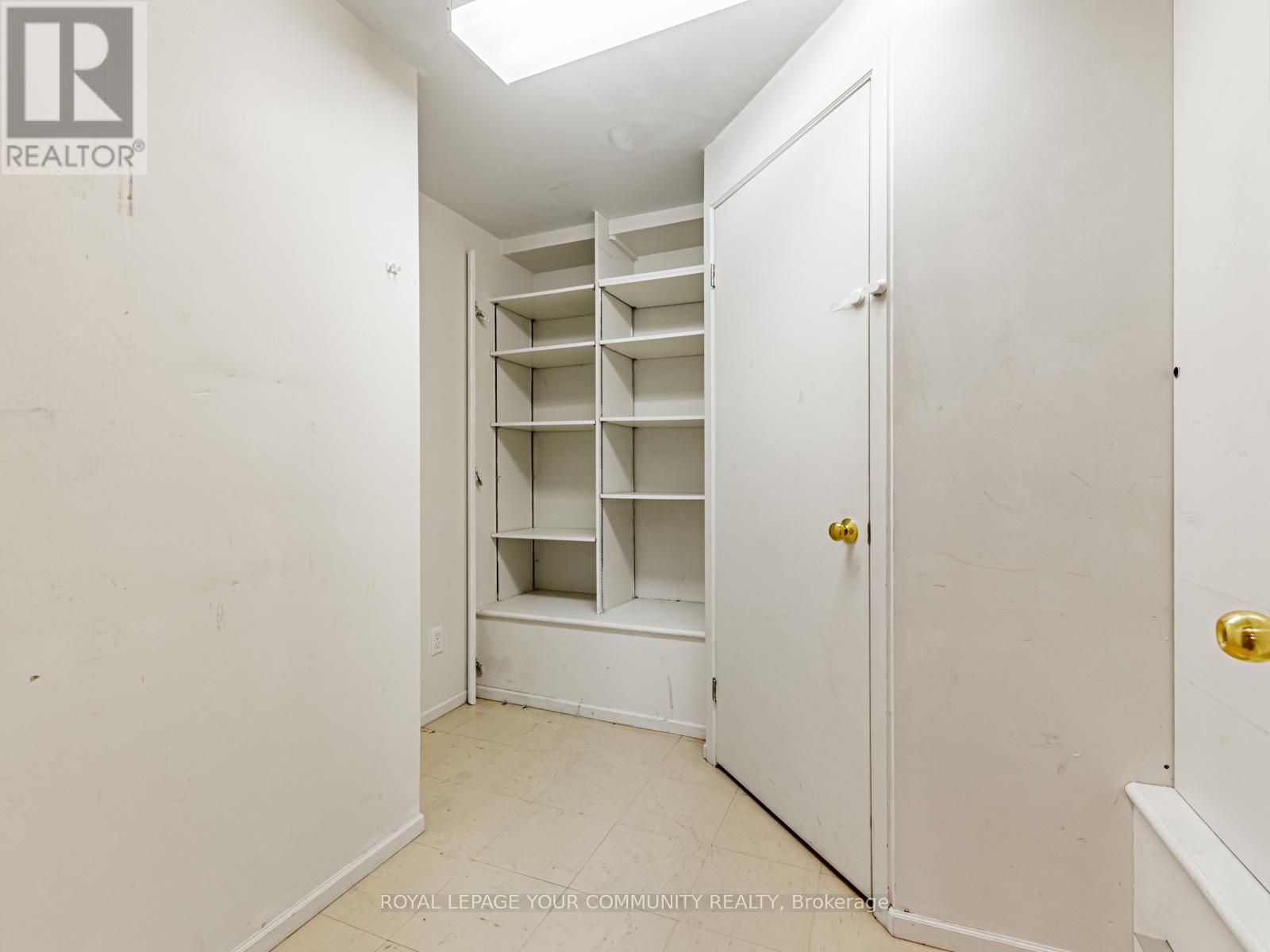 316 Jedburgh Road, Toronto, Ontario  M5M 3K8 - Photo 27 - C12509246