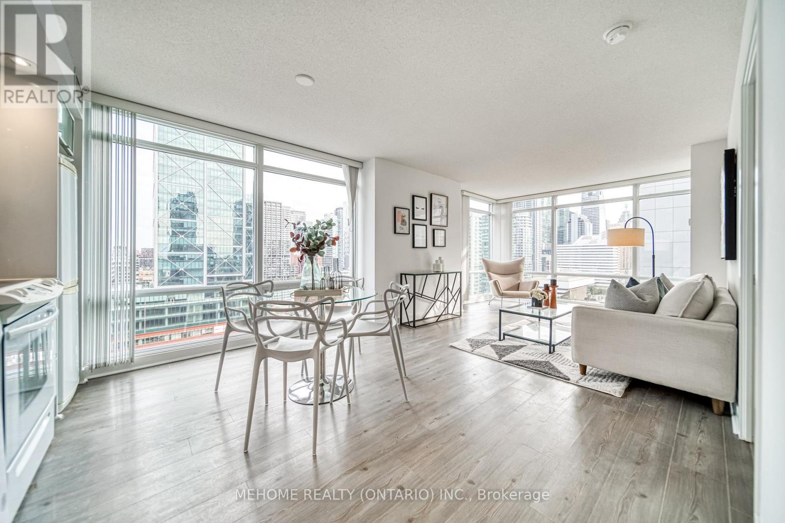 1902 - 25 TELEGRAM MEWS, Toronto, Ontario