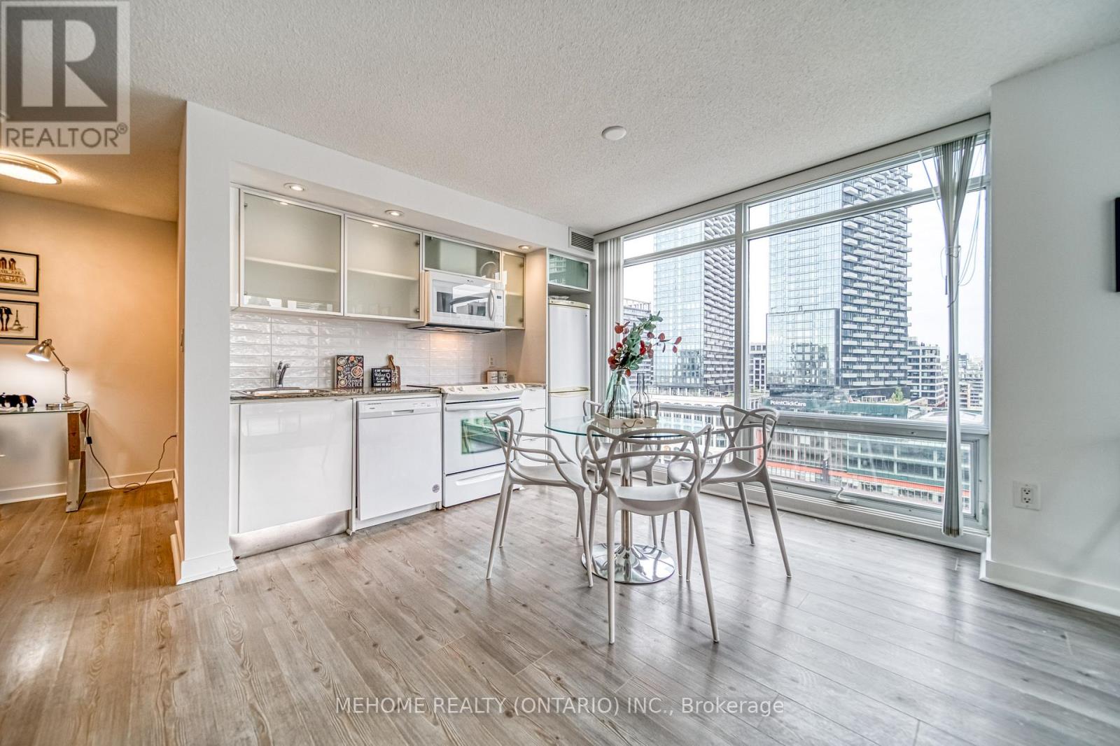 1902 - 25 Telegram Mews, Toronto, Ontario  M5V 3Z1 - Photo 7 - C12509274