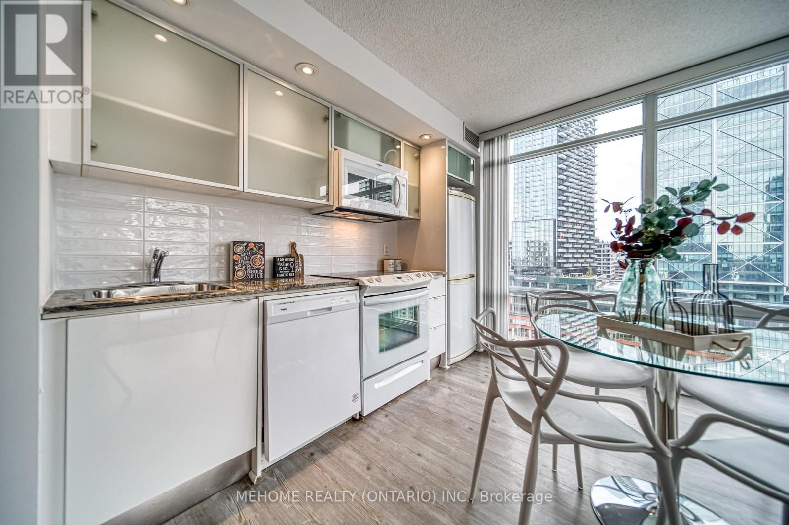 1902 - 25 Telegram Mews, Toronto, Ontario  M5V 3Z1 - Photo 9 - C12509274