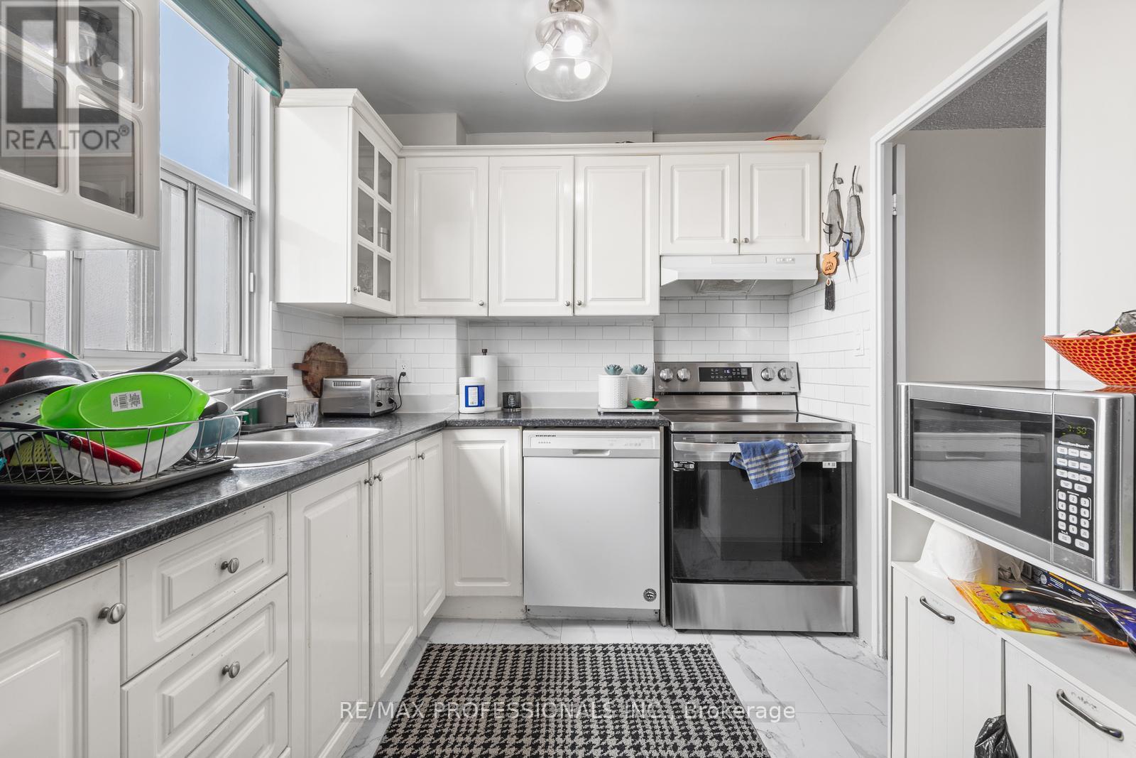 1414 - 60 Pavane Linkway, Toronto, Ontario  M3C 1A2 - Photo 6 - C12509306