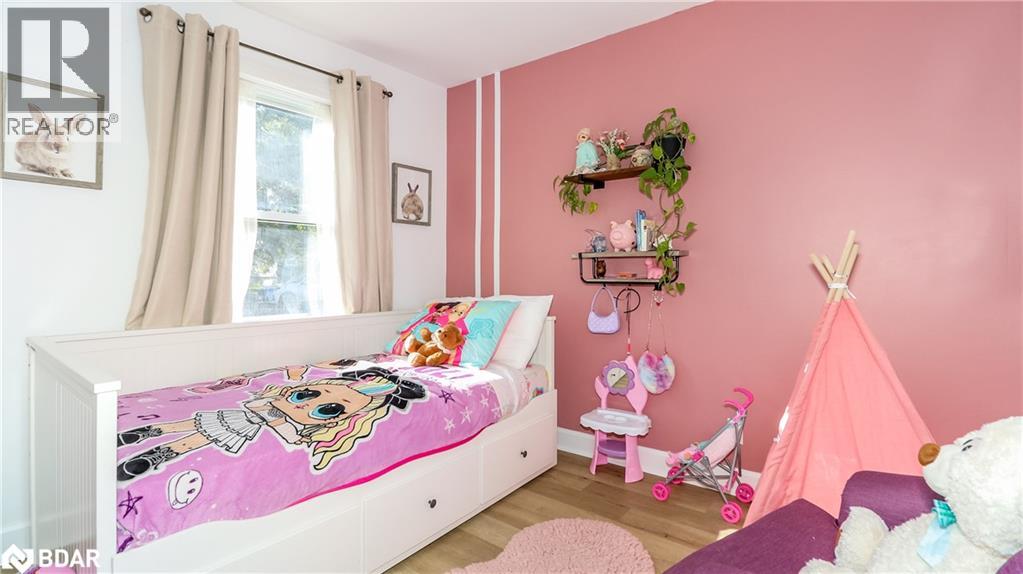 7 Albany Avenue, Orillia, Ontario  L3V 2T2 - Photo 6 - 40776128