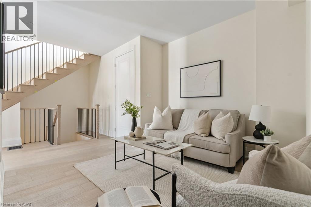 2282 Sovereign Street, Oakville, Ontario  L6L 0H9 - Photo 6 - 40758510