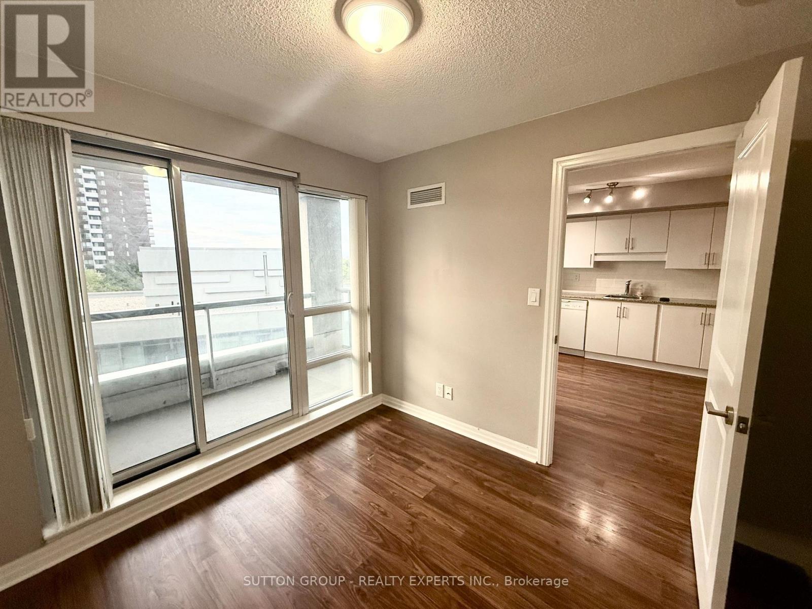 504 - 30 Herons Hill Way N, Toronto, Ontario M2J 0A7 - Photo 6 - C12486422