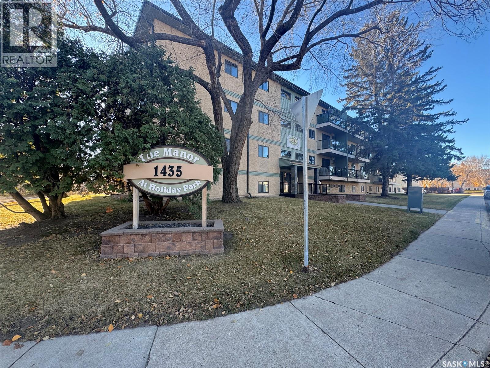 305 1435 EMBASSY DRIVE, Saskatoon, Saskatchewan