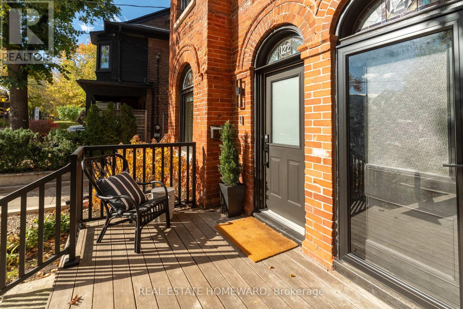 122 Simpson Avenue, Toronto, Ontario M4K 1A3 - Photo 2 - E12509158