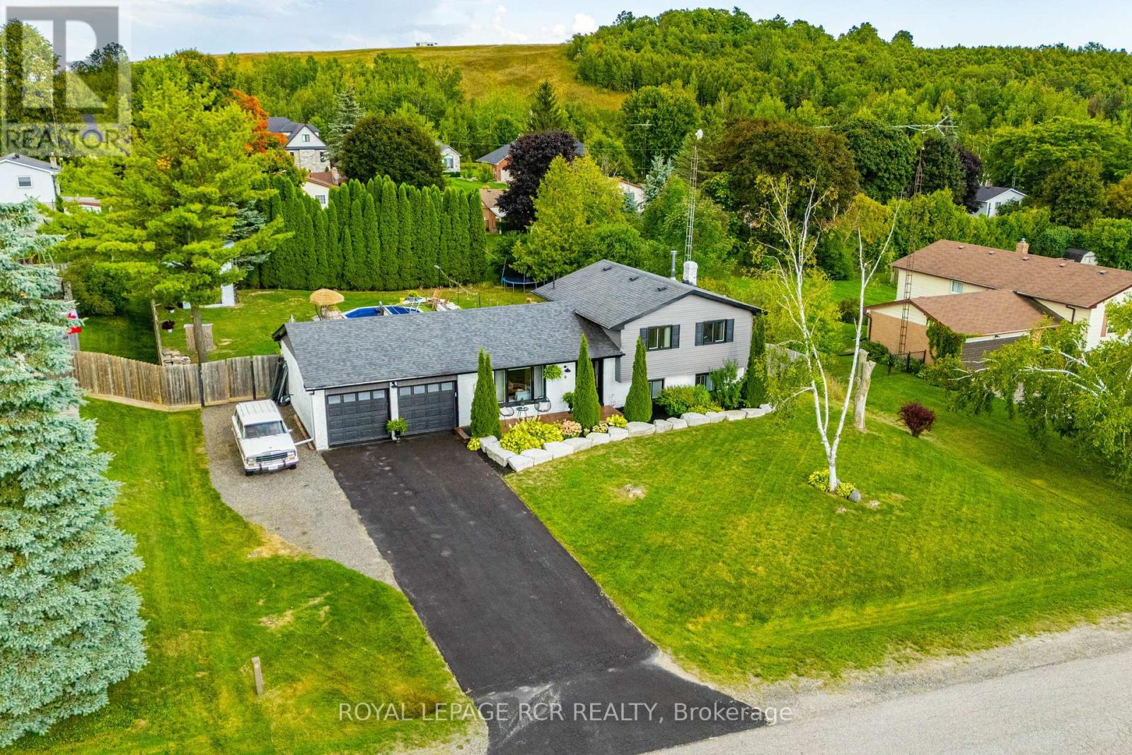 9 Ianson Drive, Scugog, Ontario  L0C 1B0 - Photo 2 - E12509160