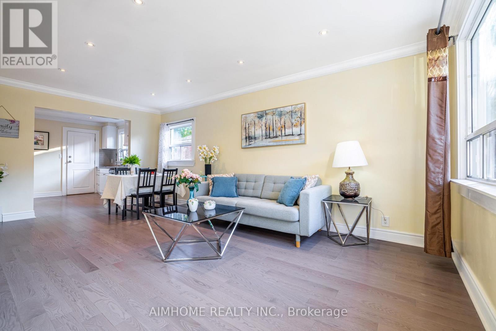 497 Dawes Road, Toronto, Ontario  M4B 2G5 - Photo 2 - E12509396