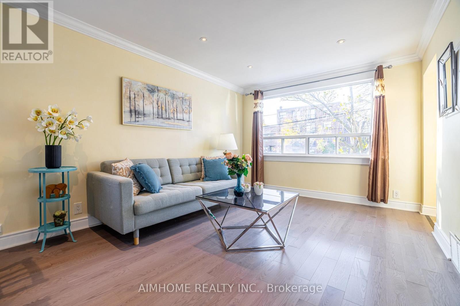 497 Dawes Road, Toronto, Ontario  M4B 2G5 - Photo 3 - E12509396