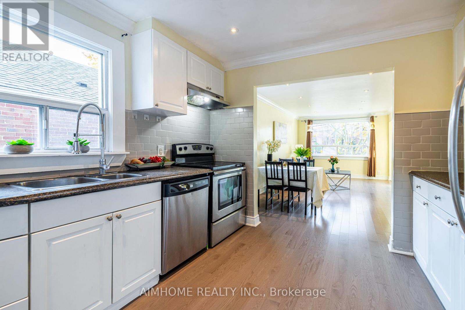 497 Dawes Road, Toronto, Ontario  M4B 2G5 - Photo 7 - E12509396