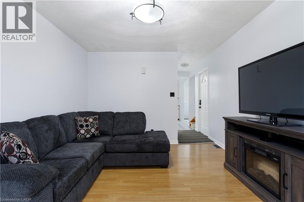 43 Middleton Street, Cambridge, Ontario N1S 2R2 - Photo 6 - 40785562