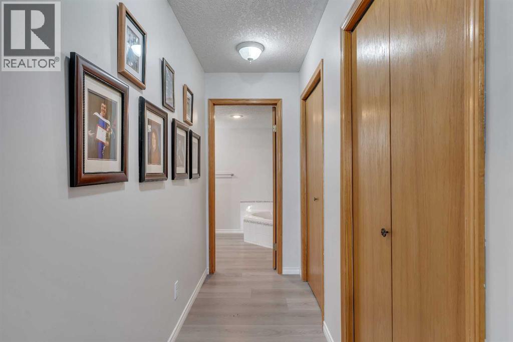 122, 7229 Sierra Morena Boulevard Sw, Calgary, Alberta  T3H 3L7 - Photo 19 - A2268126