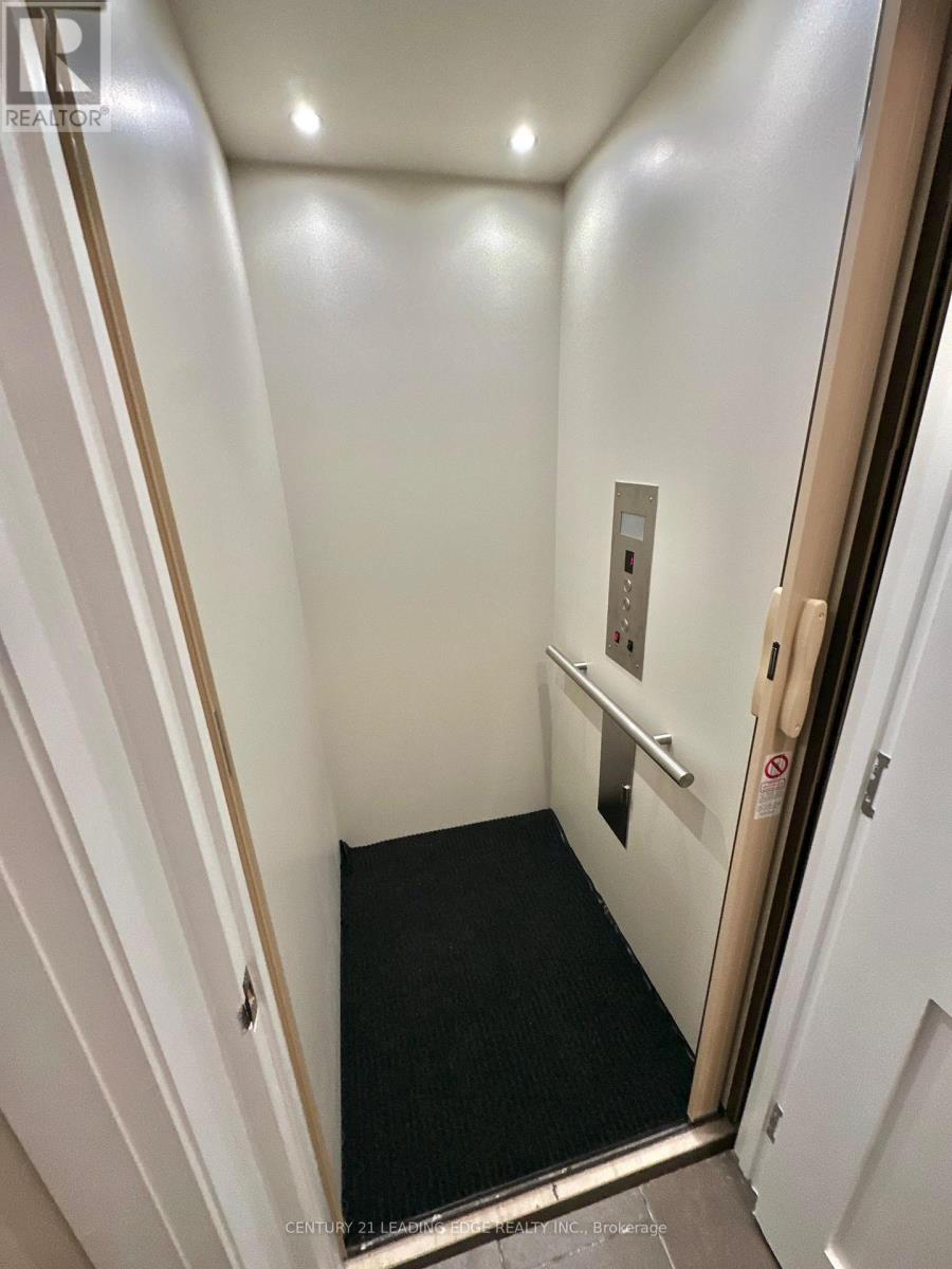 C104 - 5299 Highway 7, Vaughan, Ontario  L4L 0J1 - Photo 24 - N12509156